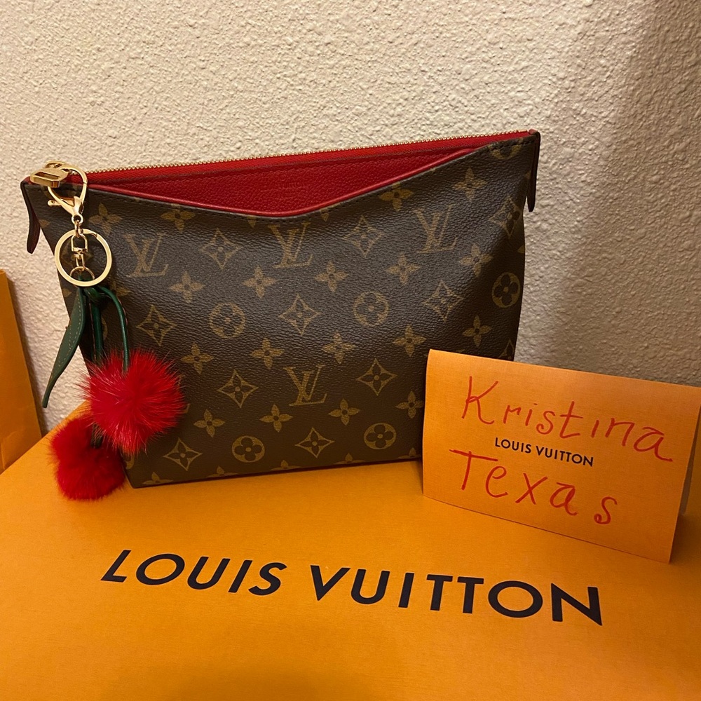 ❌SOLD❌Authentic Pallas Louis Vuitton Clutch
